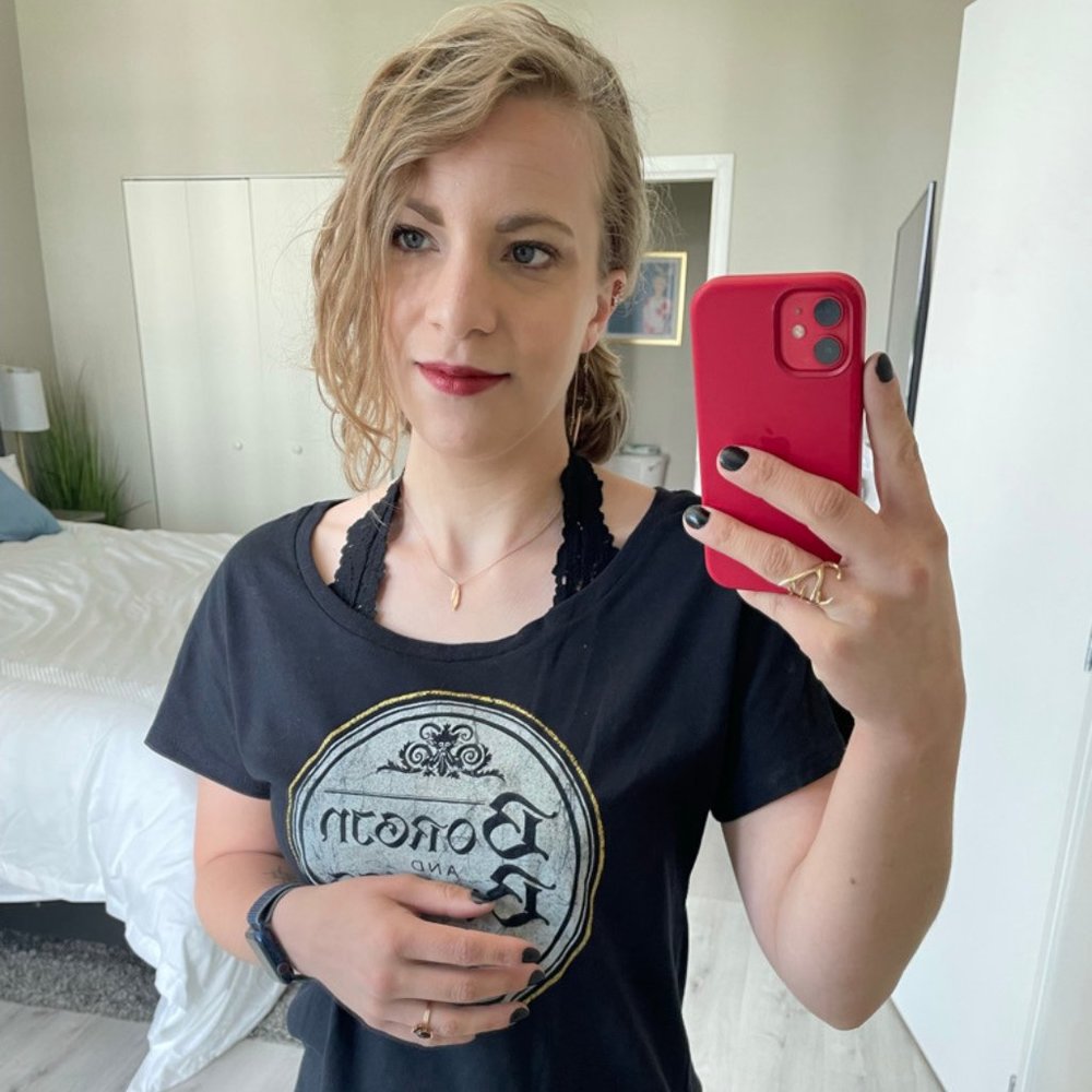 Meet your Posher, Abigail